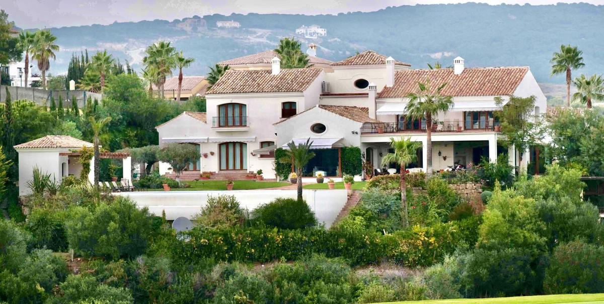 Se vende Villa - Chalet de 7 dormitorios en Costa Del Sol, Cadiz, España