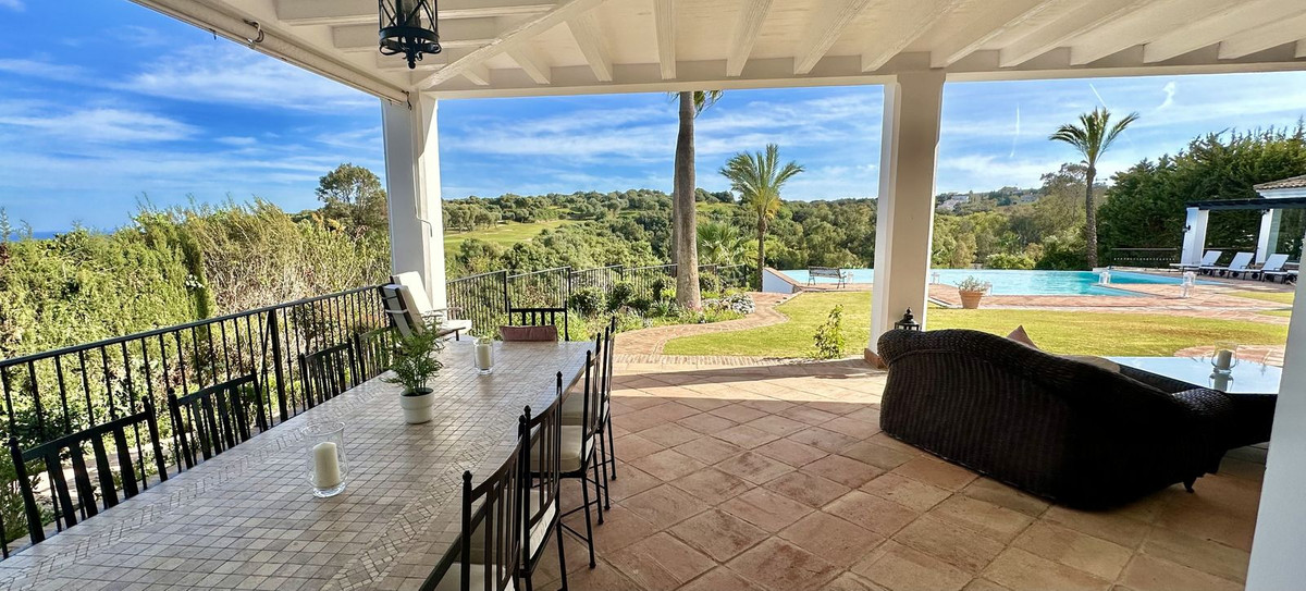 Se vende Villa - Chalet de 7 dormitorios en Costa Del Sol, Cadiz, España