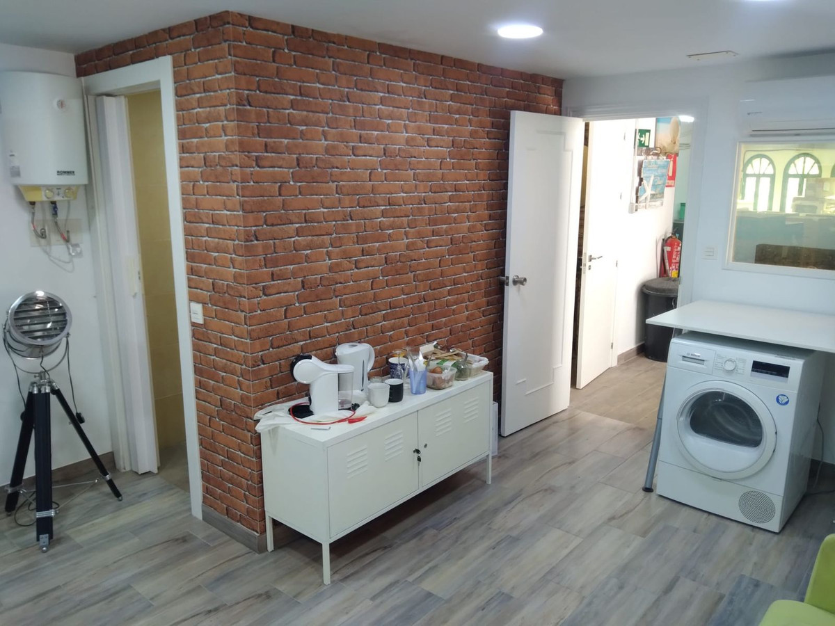 Commercial unit for sale in Calahonda Costa Del Sol, Málaga, Spain