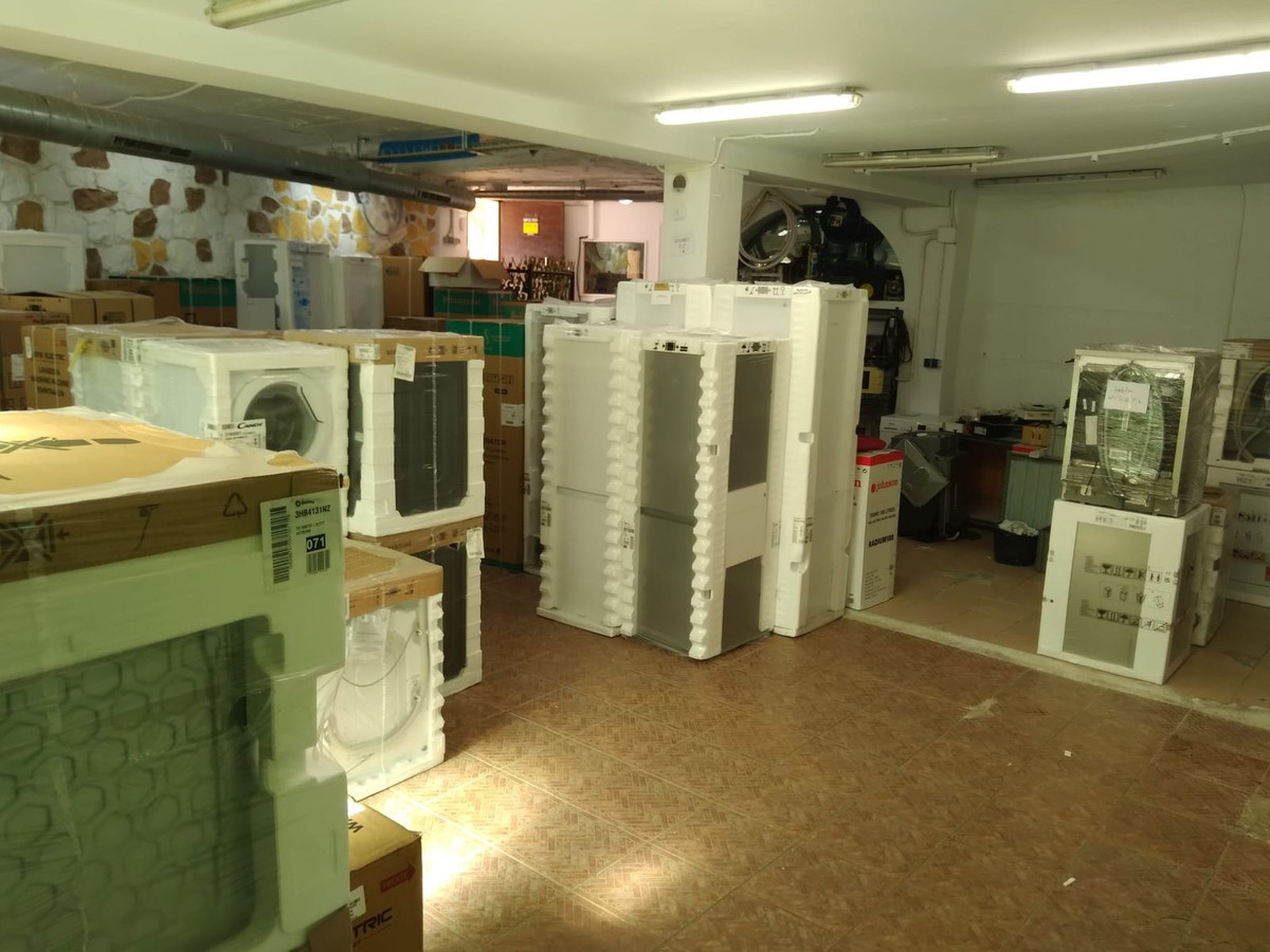Commercial unit for sale in Calahonda Costa Del Sol, Málaga, Spain