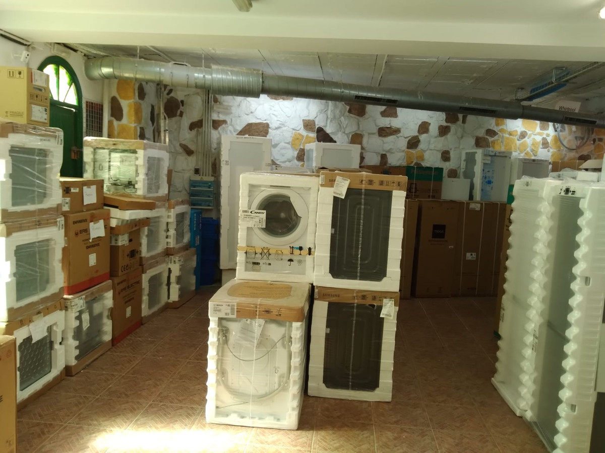 Commercial unit for sale in Calahonda Costa Del Sol, Málaga, Spain