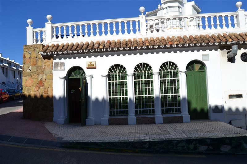 Commercial unit for sale in Calahonda Costa Del Sol, Málaga, Spain