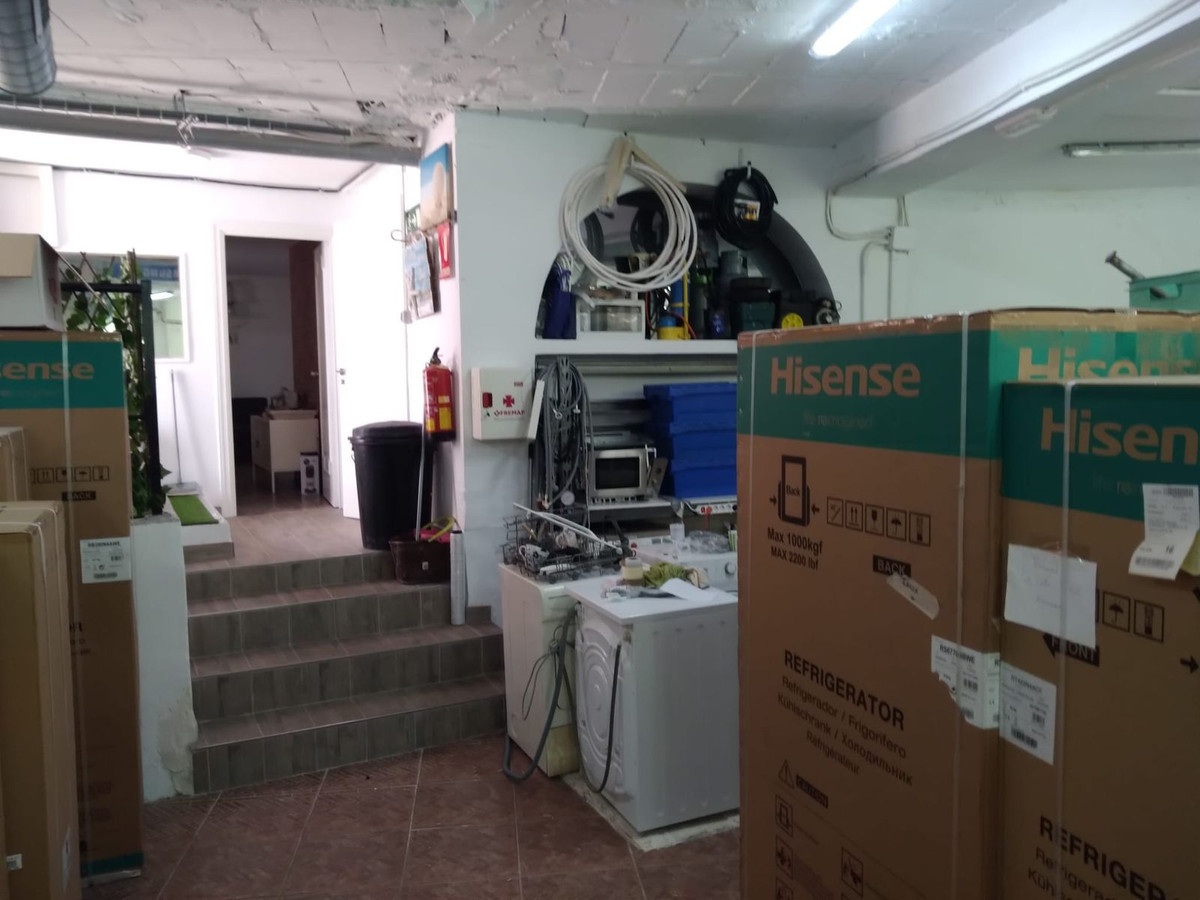 Commercial unit for sale in Calahonda Costa Del Sol, Málaga, Spain