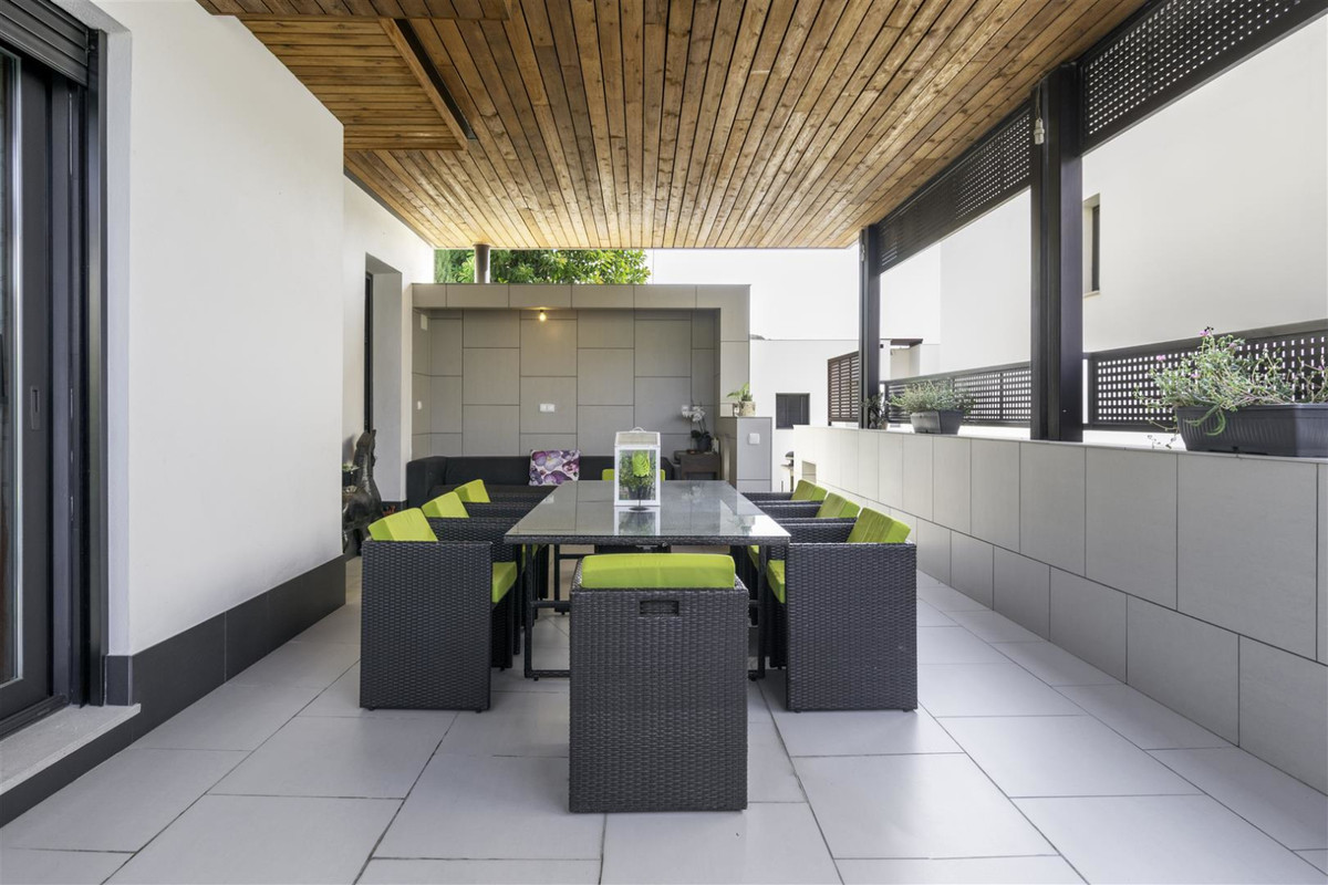 Se vende Villa - Chalet de 3 dormitorios en Costa Del Sol, Málaga, España