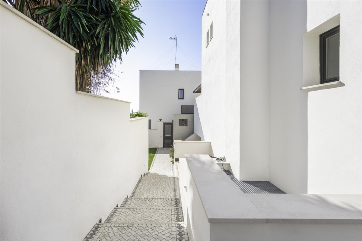 Se vende Villa - Chalet de 3 dormitorios en Costa Del Sol, Málaga, España