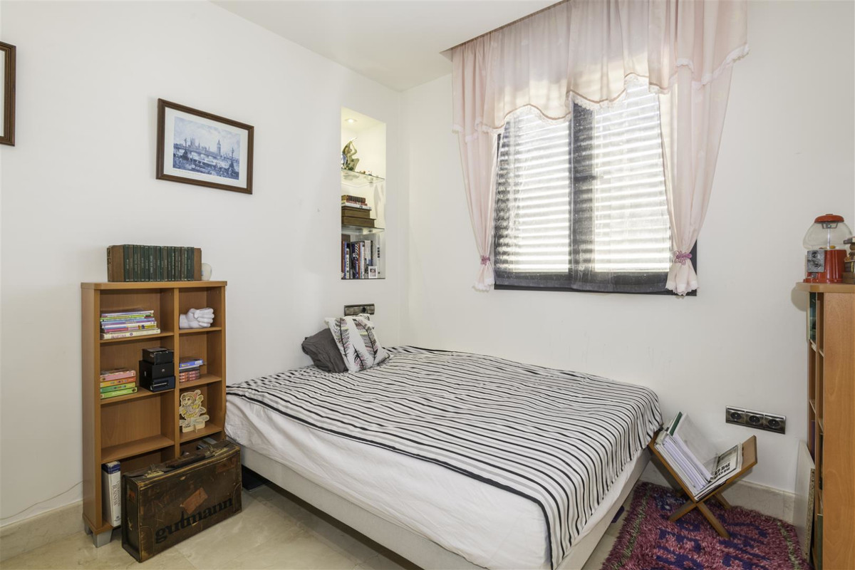 Se vende Villa - Chalet de 3 dormitorios en Costa Del Sol, Málaga, España
