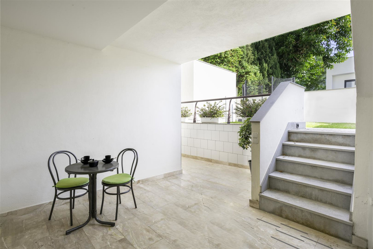 Se vende Villa - Chalet de 3 dormitorios en Costa Del Sol, Málaga, España