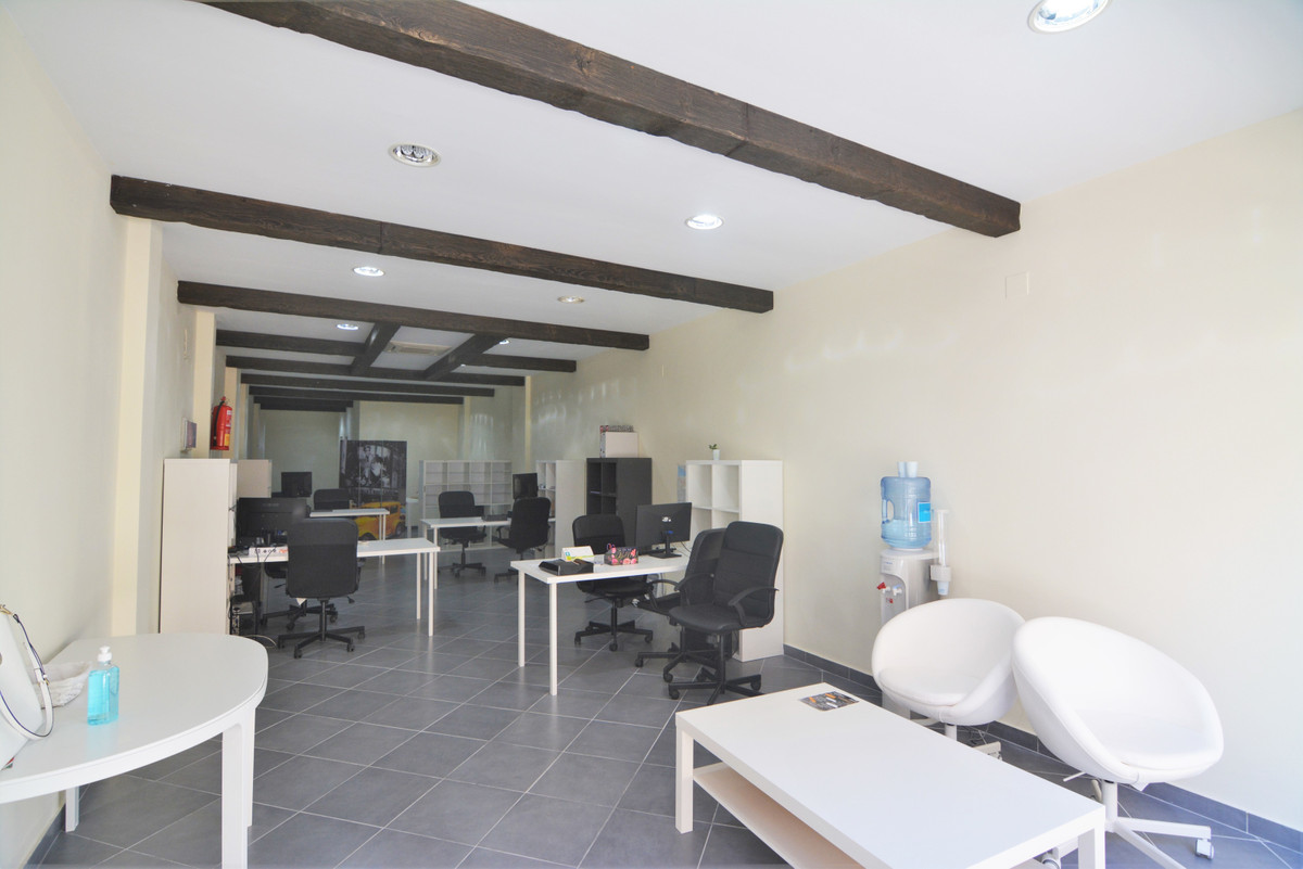 Se vende Local comercial  en Costa Del Sol, Málaga, España