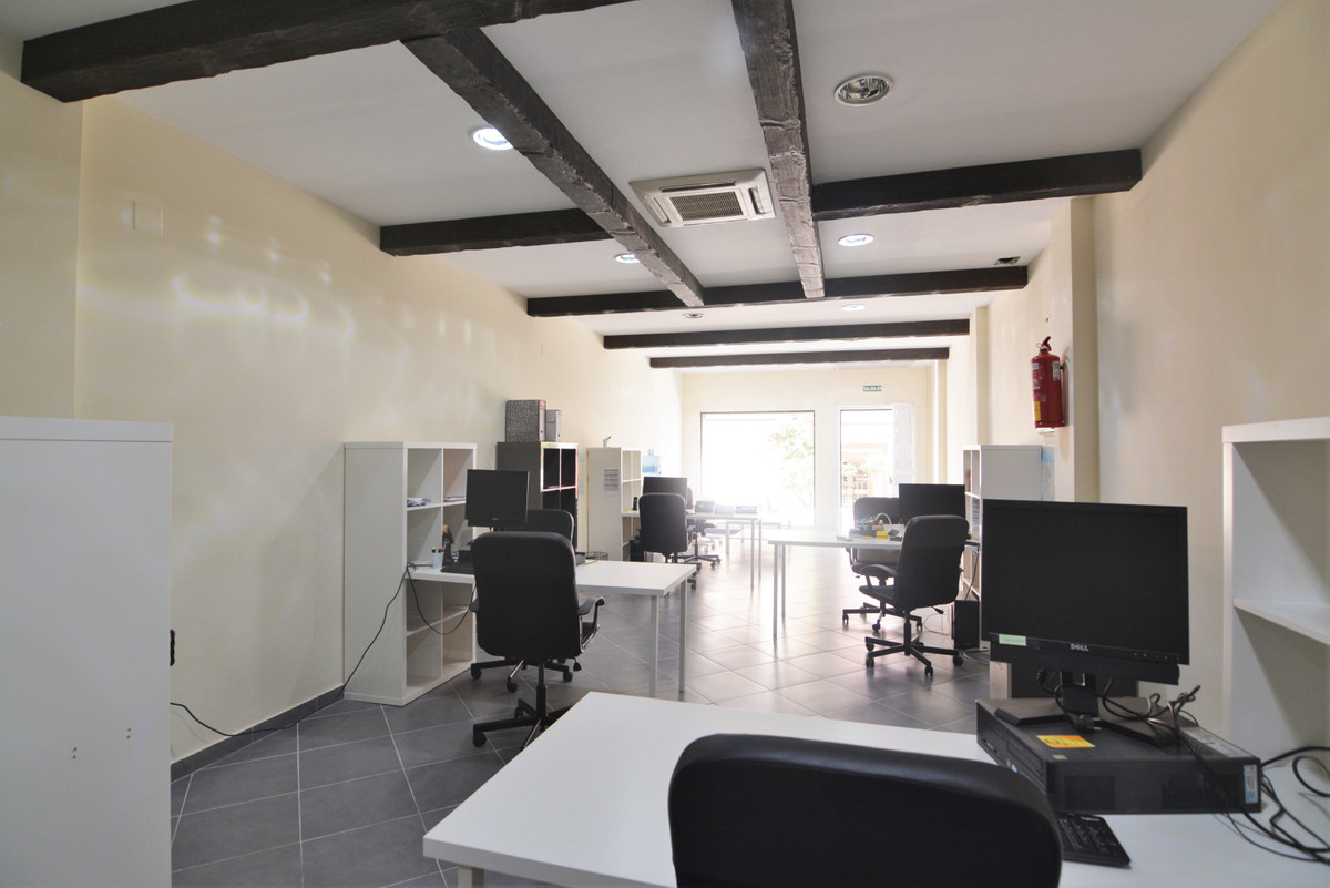 Se vende Local comercial  en Costa Del Sol, Málaga, España