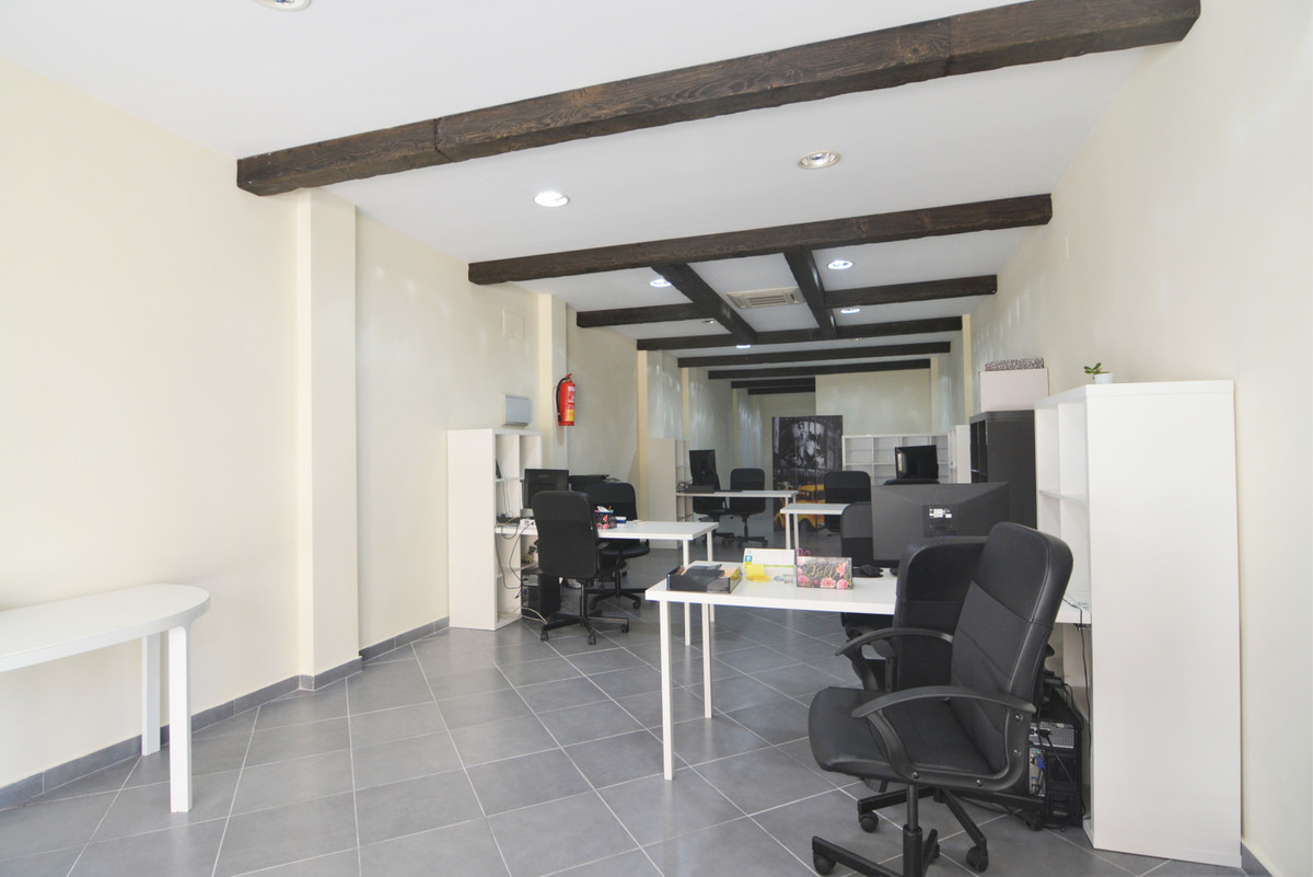 Se vende Local comercial  en Costa Del Sol, Málaga, España