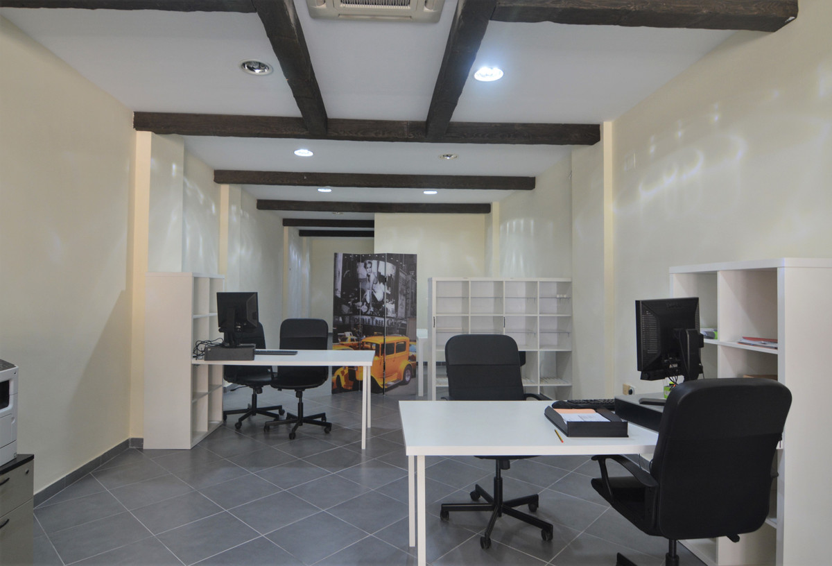 Se vende Local comercial  en Costa Del Sol, Málaga, España