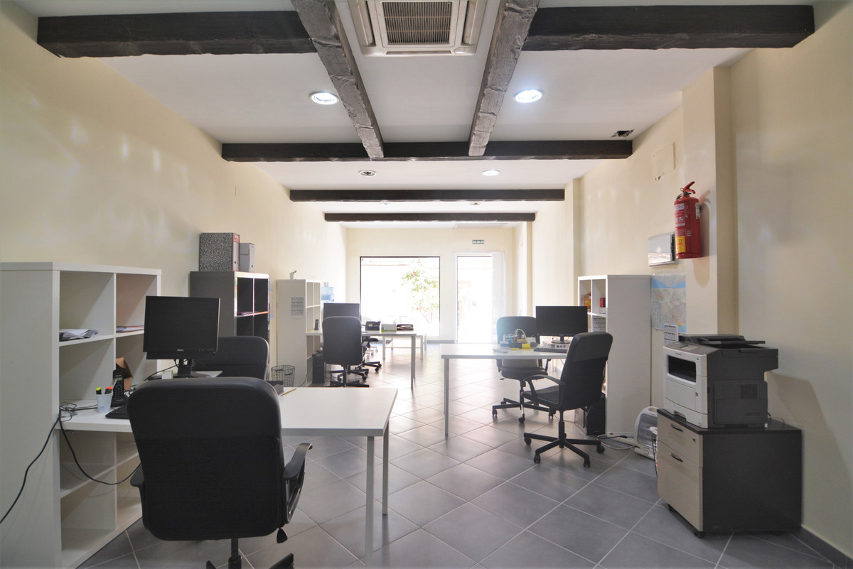 Se vende Local comercial  en Costa Del Sol, Málaga, España