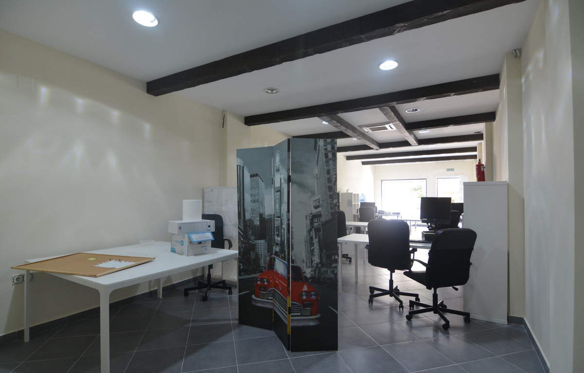 Se vende Local comercial  en Costa Del Sol, Málaga, España