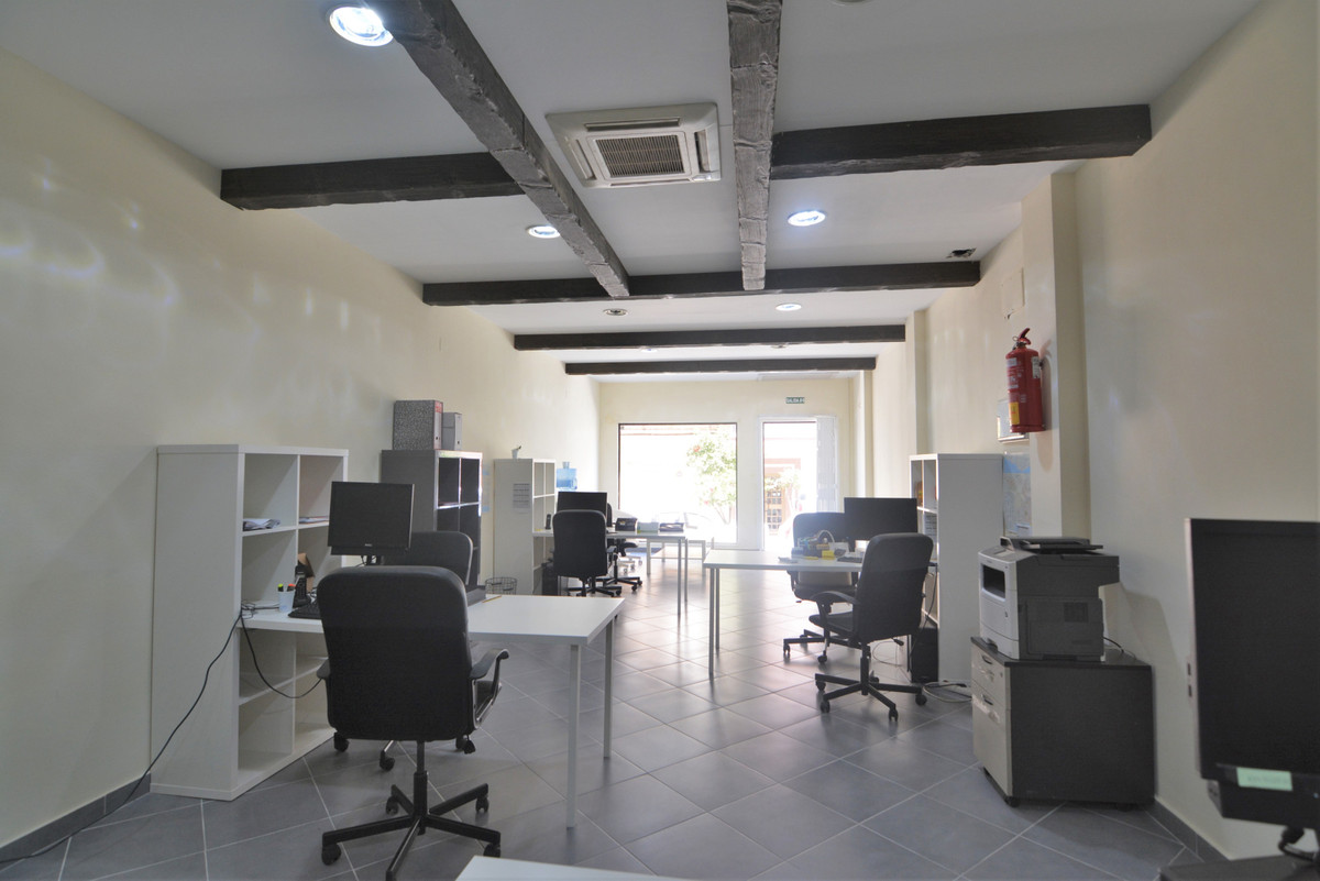 Se vende Local comercial  en Costa Del Sol, Málaga, España