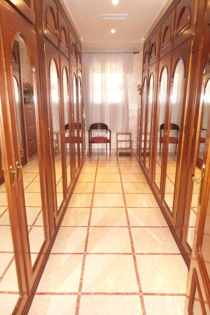 Se vende Villa - Chalet de 5 dormitorios en Costa Del Sol, Málaga, España