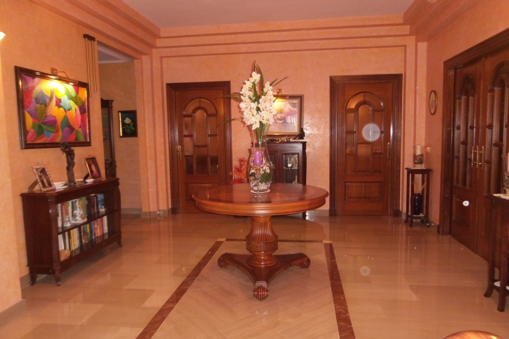 Se vende Villa - Chalet de 5 dormitorios en Costa Del Sol, Málaga, España