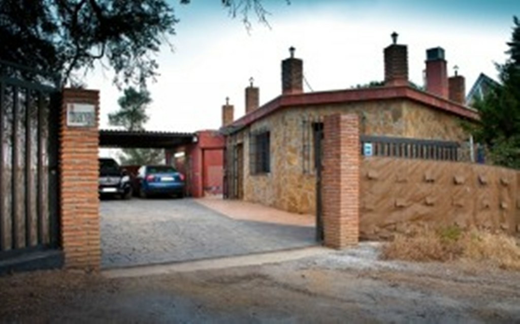 5 Bed Townhouse for sale in Alora Costa Del Sol, Málaga, Spain