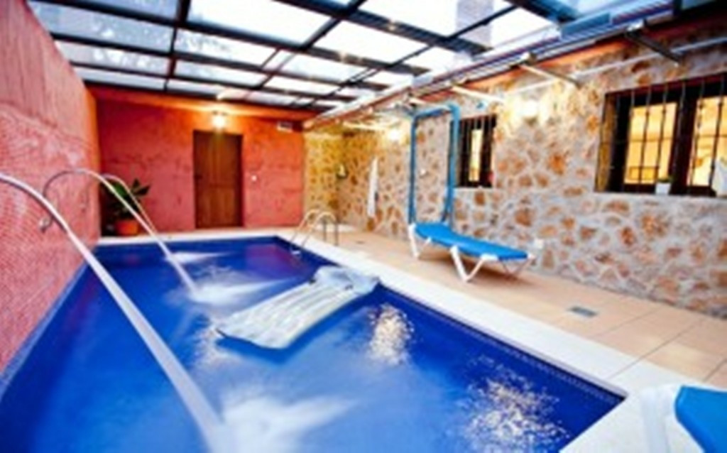 5 Bed Townhouse for sale in Alora Costa Del Sol, Málaga, Spain