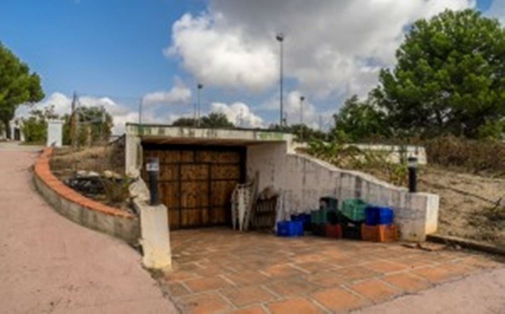5 Bed Townhouse for sale in Alora Costa Del Sol, Málaga, Spain