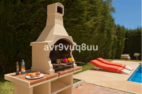 Se vende Villa - Chalet de 5 dormitorios en Costa Del Sol, Málaga, España