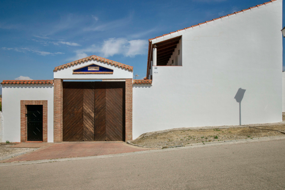 7 Bed Commercial unit for sale in Pizarra Costa Del Sol, Málaga, Spain