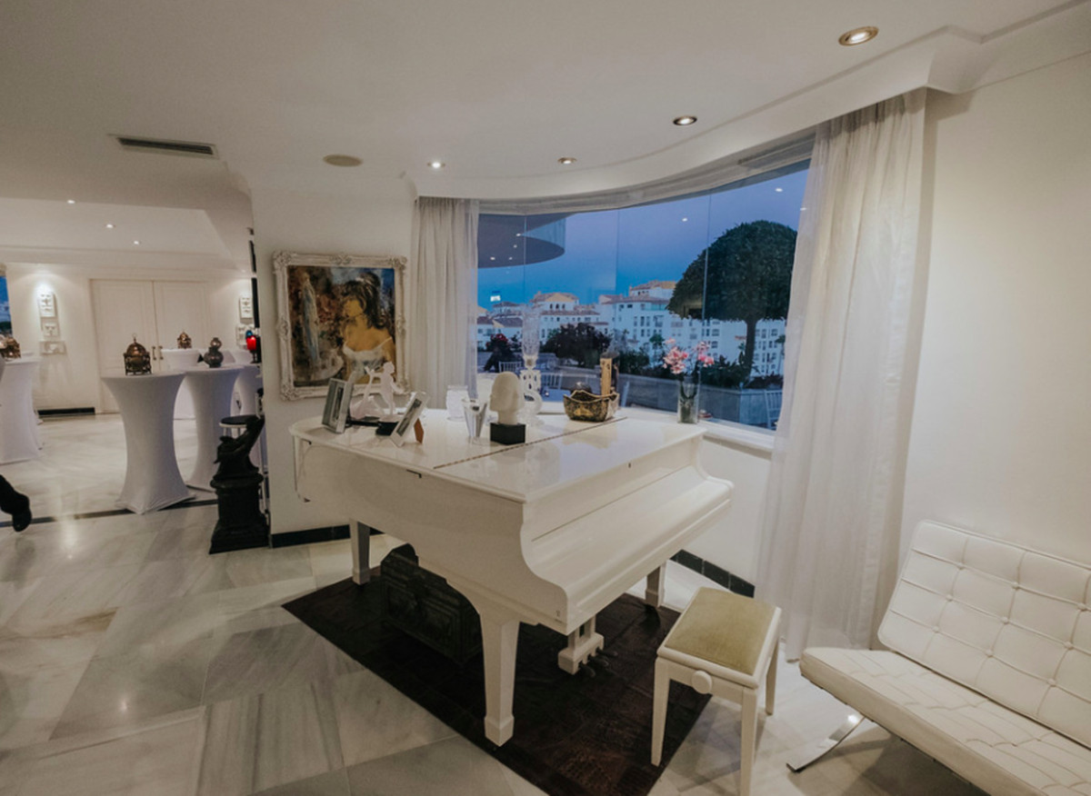 Se vende Ático de 8 dormitorios en Costa Del Sol, Málaga, España