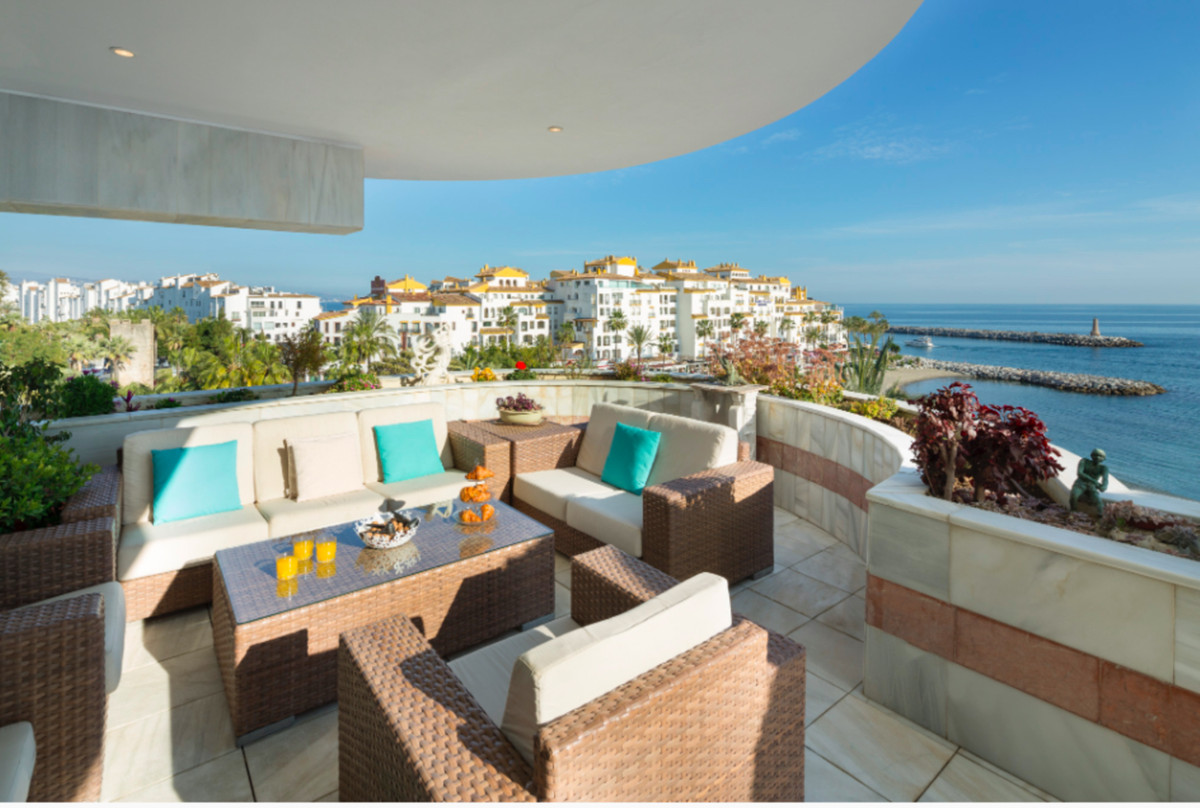 Se vende Ático de 8 dormitorios en Costa Del Sol, Málaga, España