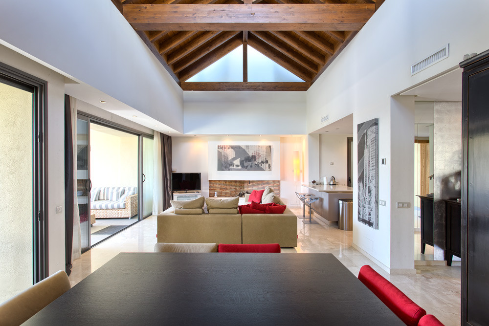 3 Bed Apartment for sale in The Golden Mile Costa Del Sol, Málaga, Spain