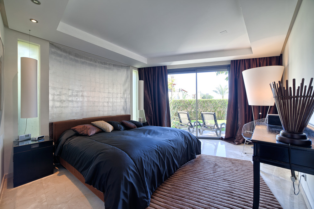 3 Bed Apartment for sale in The Golden Mile Costa Del Sol, Málaga, Spain