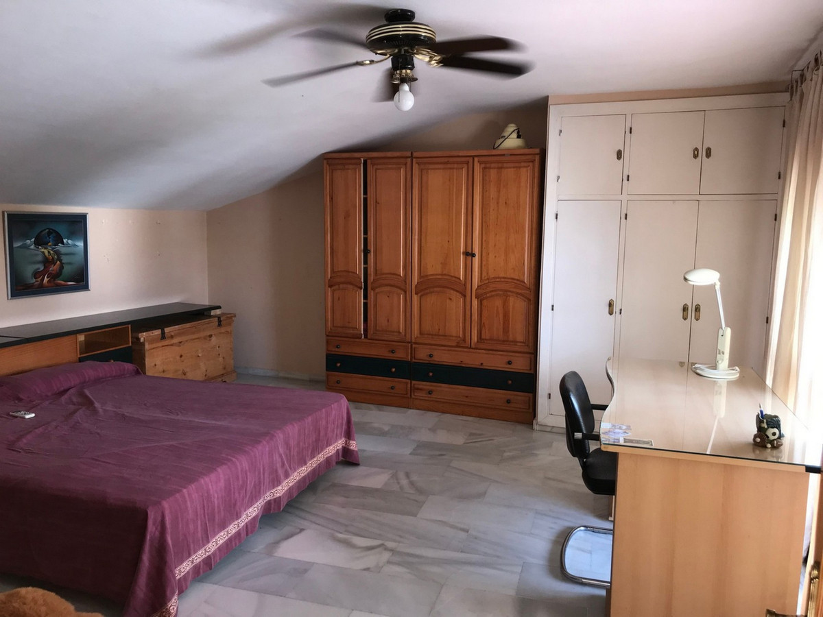 5 Bed Townhouse for sale in Estepona Costa Del Sol, Málaga, Spain