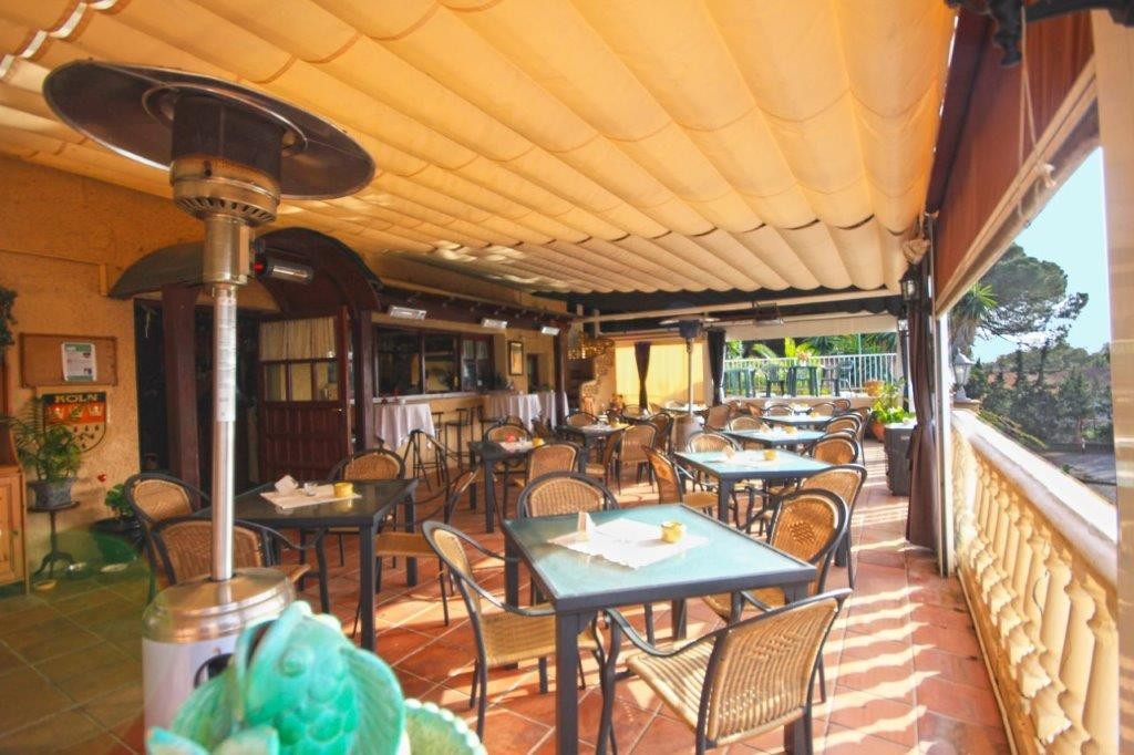 Commercial unit for sale in Marbesa Costa Del Sol, Málaga, Spain