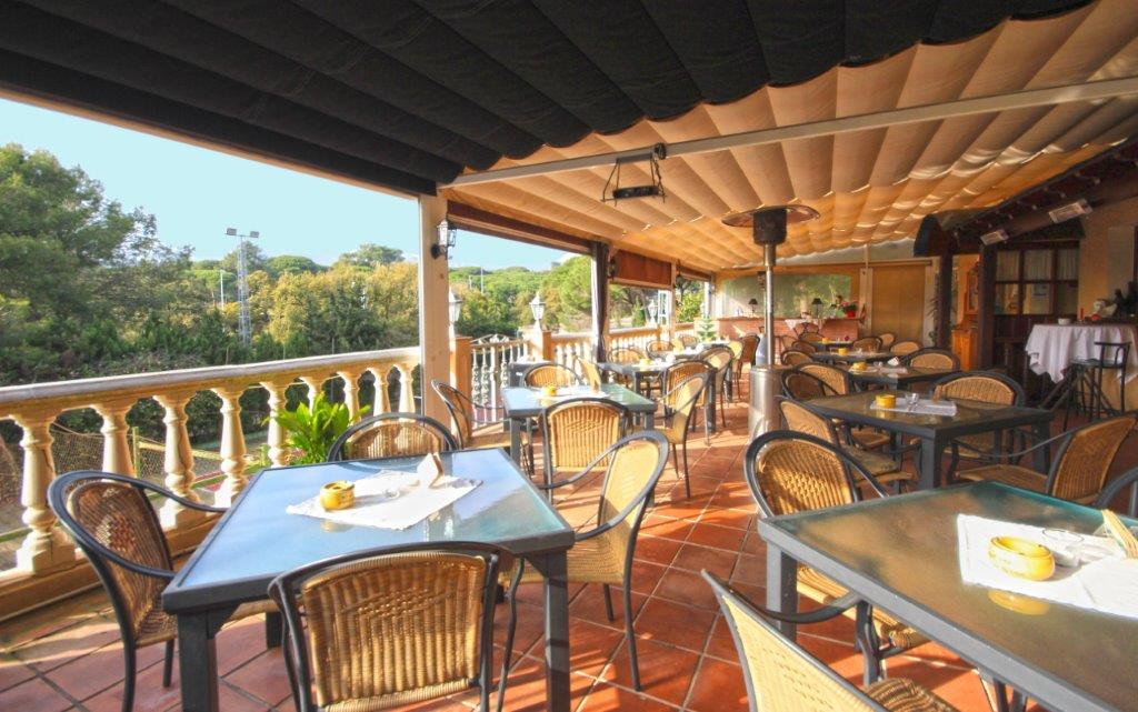 Commercial unit for sale in Marbesa Costa Del Sol, Málaga, Spain