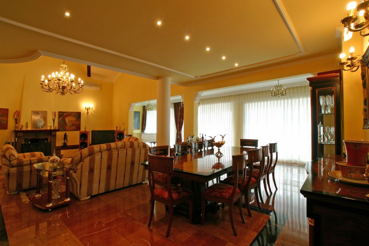 5 Bed Townhouse for sale in Málaga Costa Del Sol, Málaga, Spain