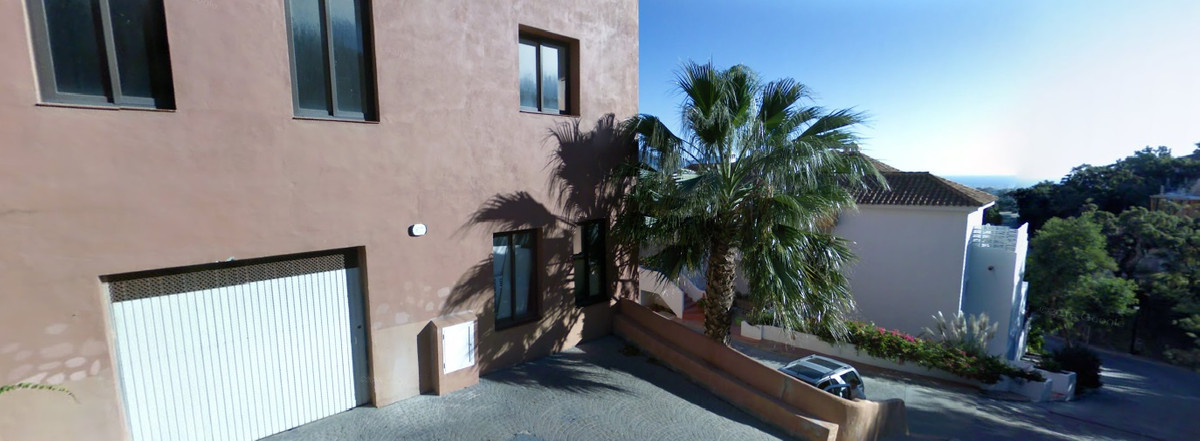 Commercial unit for sale in La Mairena Costa Del Sol, Málaga, Spain