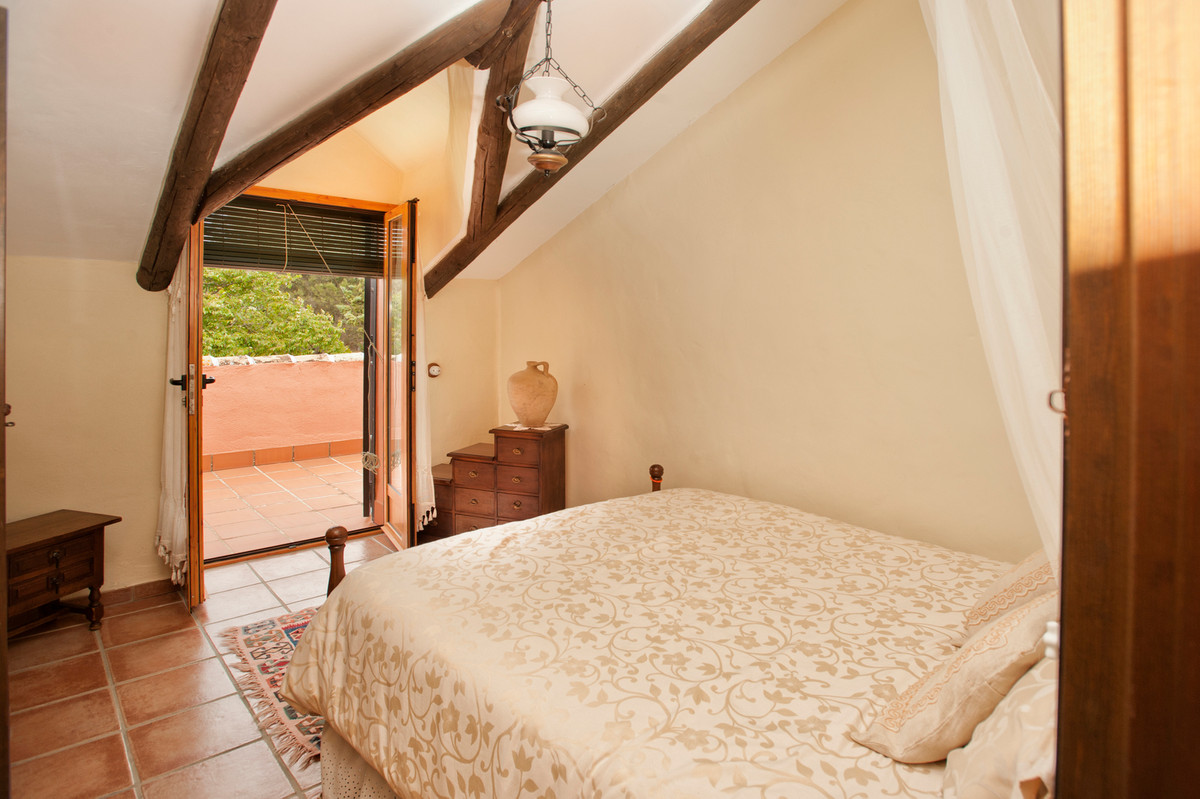 Se vende Finca - Cortijo de 6 dormitorios en Costa Del Sol, Málaga, España