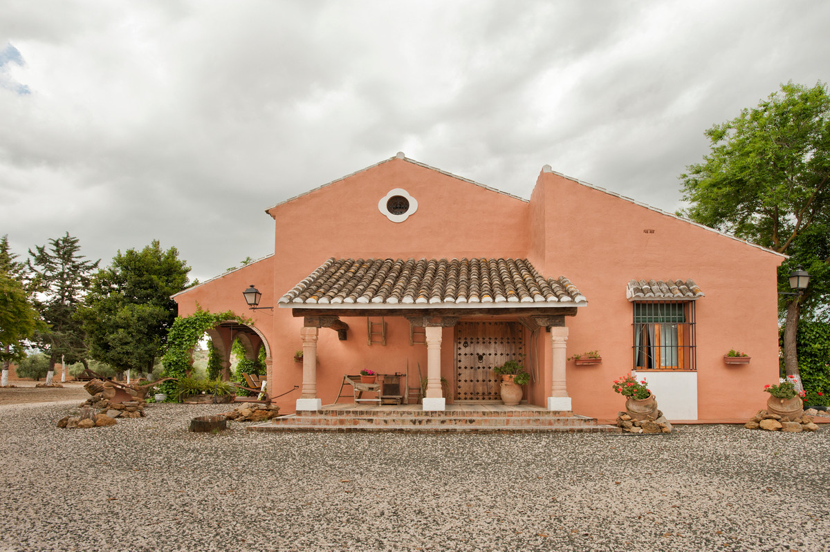 Se vende Finca - Cortijo de 6 dormitorios en Costa Del Sol, Málaga, España