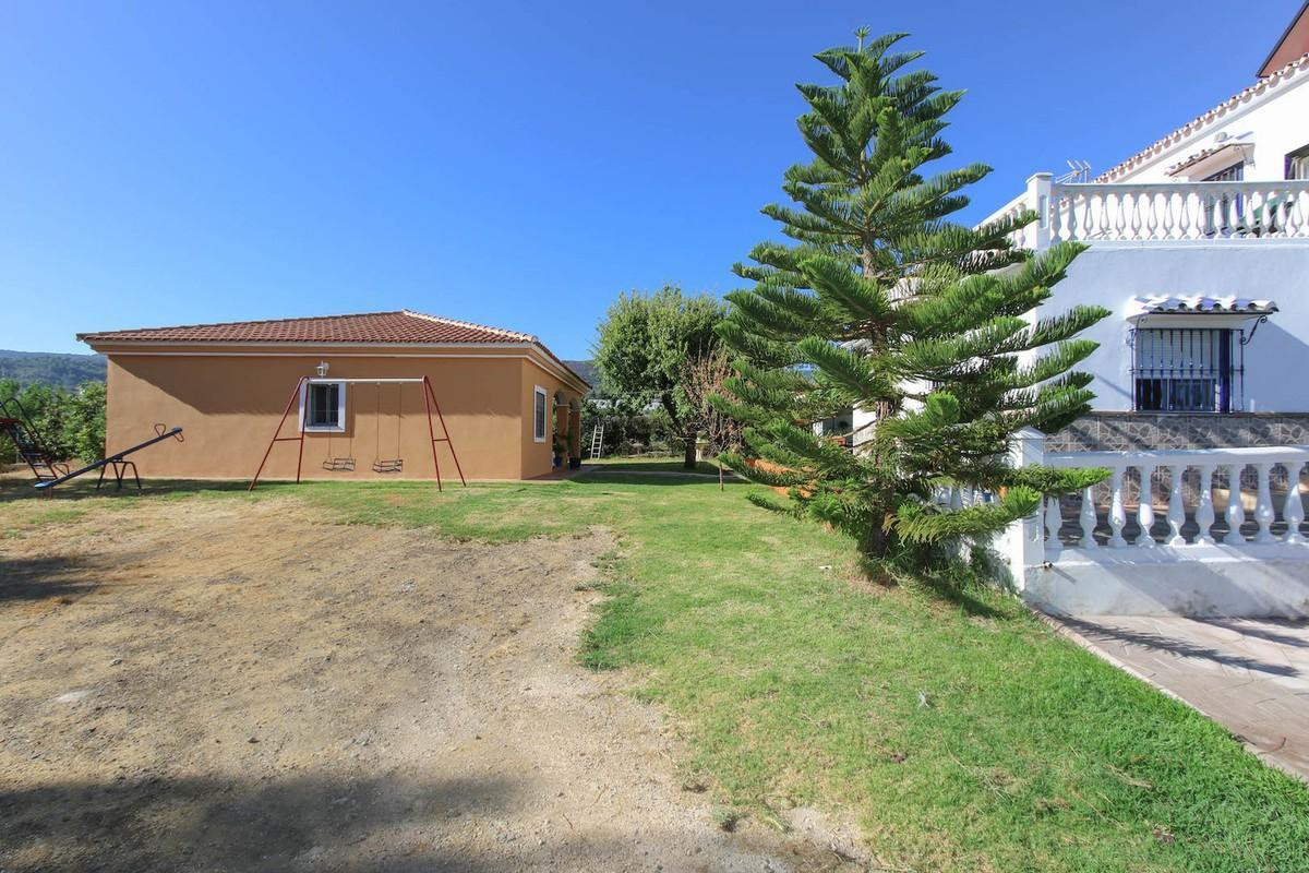 Se vende Villa - Chalet de 5 dormitorios en Costa Del Sol, Málaga, España