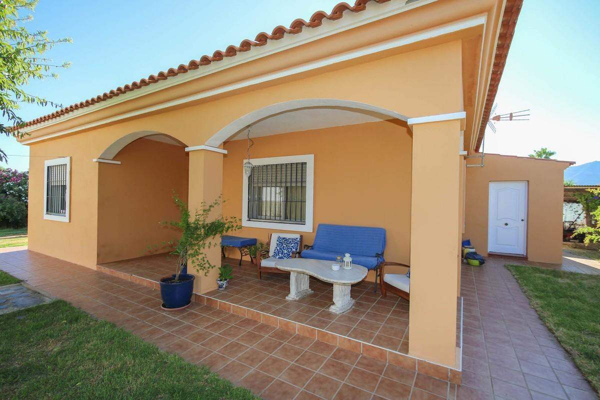 Se vende Villa - Chalet de 5 dormitorios en Costa Del Sol, Málaga, España