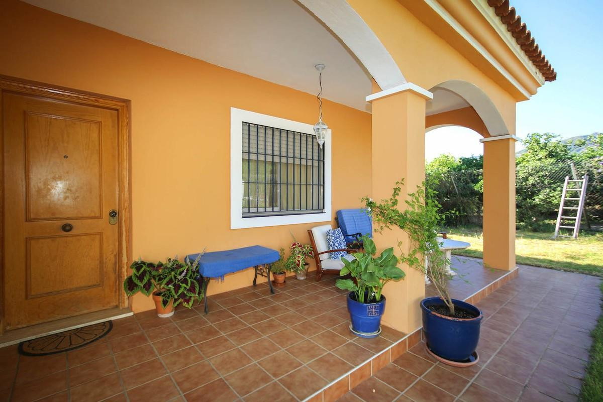 Se vende Villa - Chalet de 5 dormitorios en Costa Del Sol, Málaga, España
