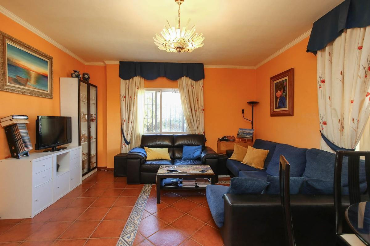 Se vende Villa - Chalet de 5 dormitorios en Costa Del Sol, Málaga, España