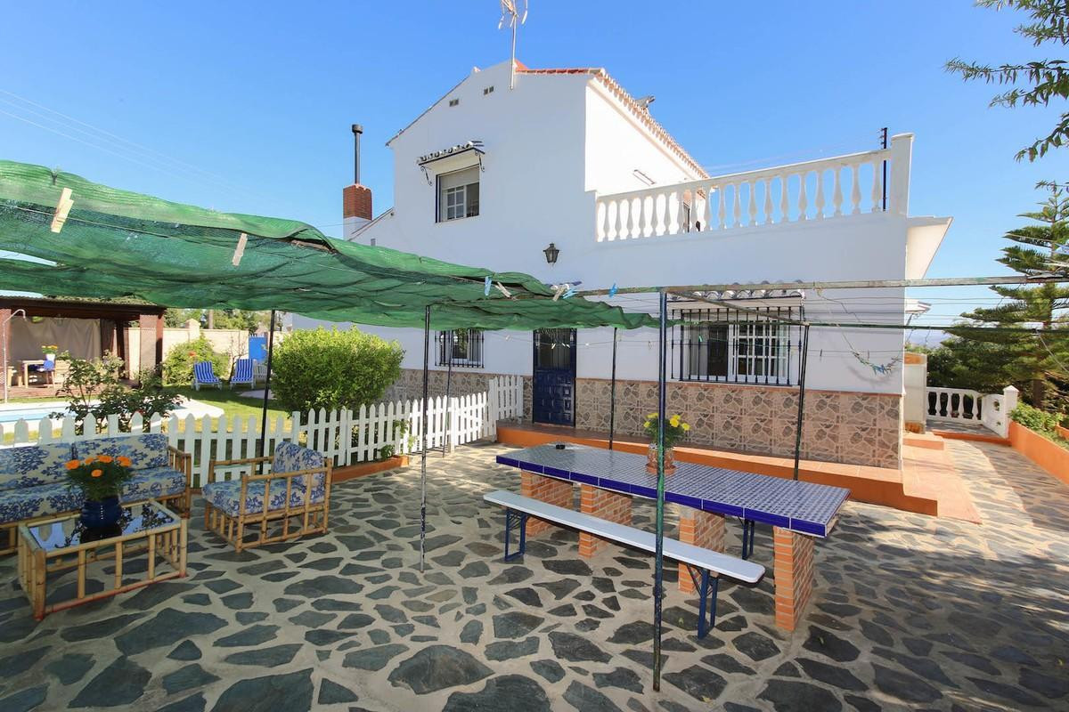 Se vende Villa - Chalet de 5 dormitorios en Costa Del Sol, Málaga, España