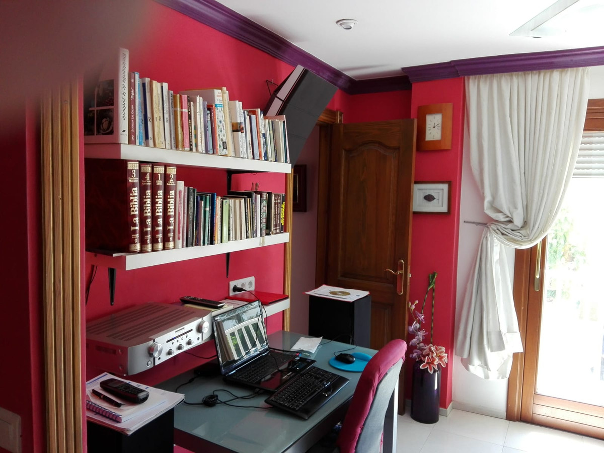 2 Bed Apartment for sale in San Luis De Sabinillas Costa Del Sol, Málaga, Spain