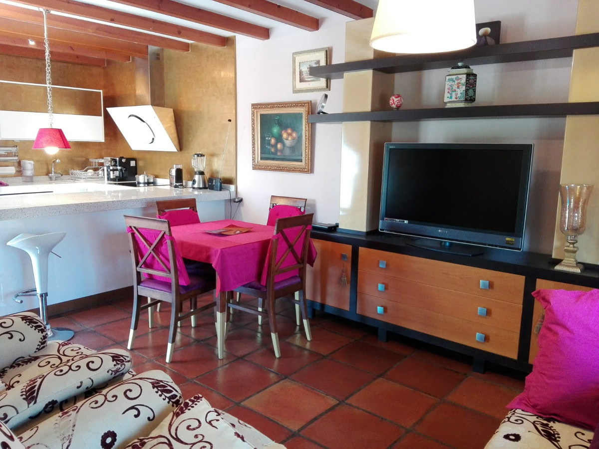 2 Bed Apartment for sale in San Luis De Sabinillas Costa Del Sol, Málaga, Spain