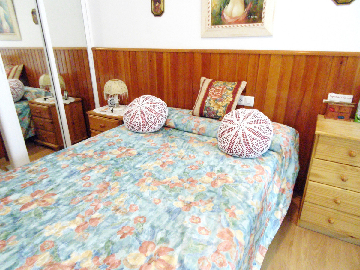 6 Bed Townhouse for sale in Coín Costa Del Sol, Málaga, Spain