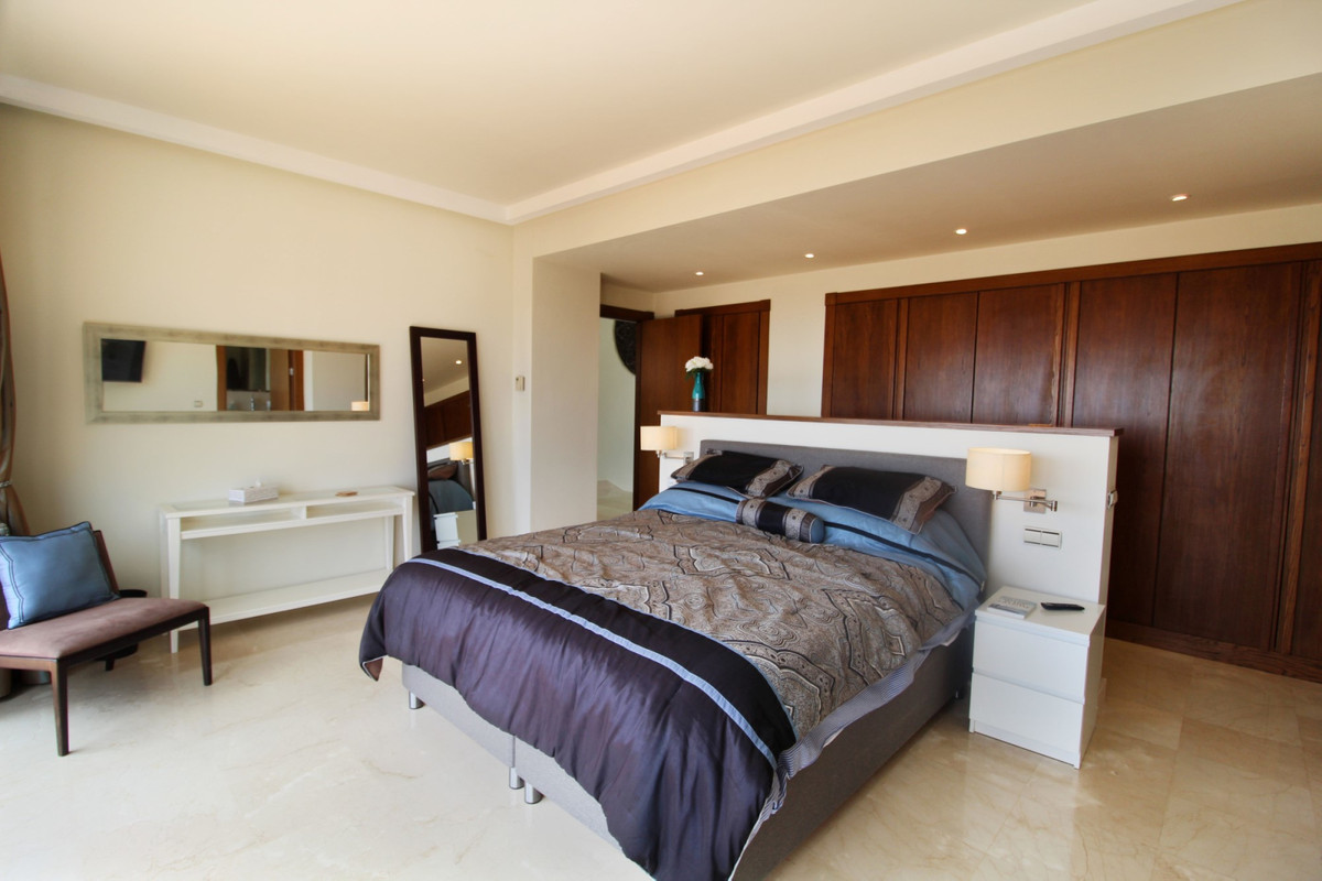 Se vende Villa - Chalet de 5 dormitorios en Costa Del Sol, Málaga, España
