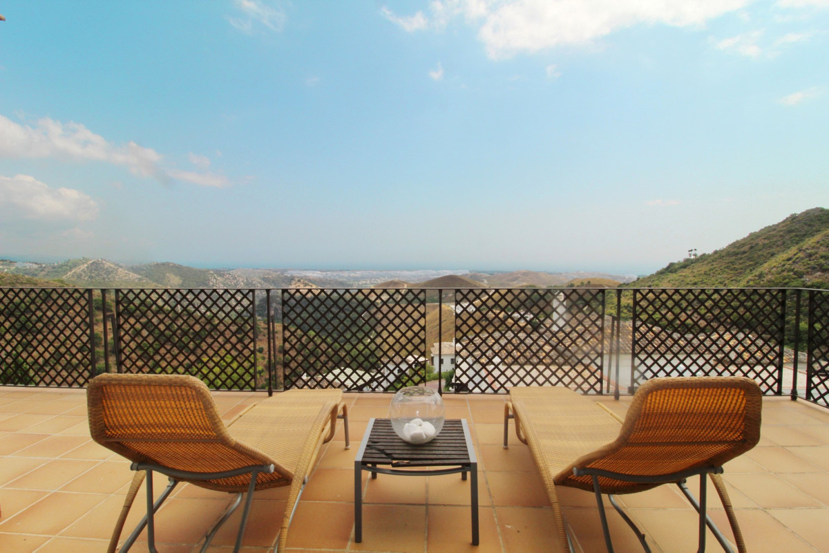 Se vende Villa - Chalet de 5 dormitorios en Costa Del Sol, Málaga, España