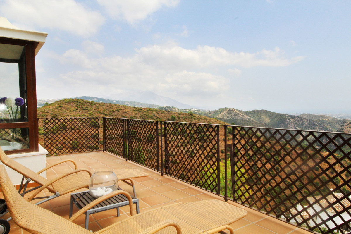 Se vende Villa - Chalet de 5 dormitorios en Costa Del Sol, Málaga, España