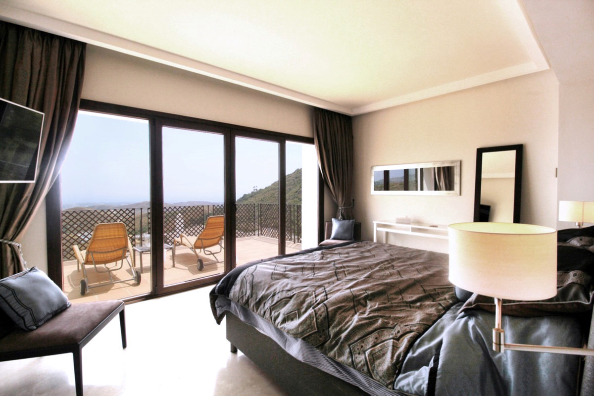Se vende Villa - Chalet de 5 dormitorios en Costa Del Sol, Málaga, España