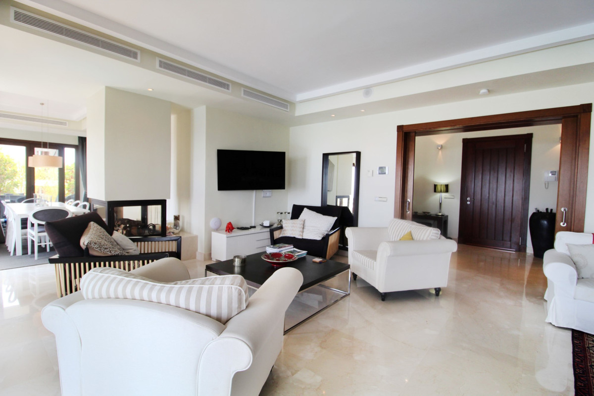 Se vende Villa - Chalet de 5 dormitorios en Costa Del Sol, Málaga, España