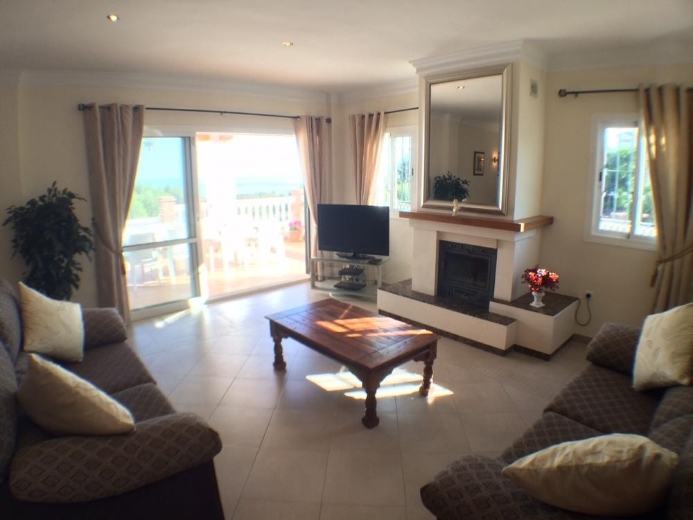 5 Bed Townhouse for sale in Frigiliana Costa Del Sol East, Málaga, Spain